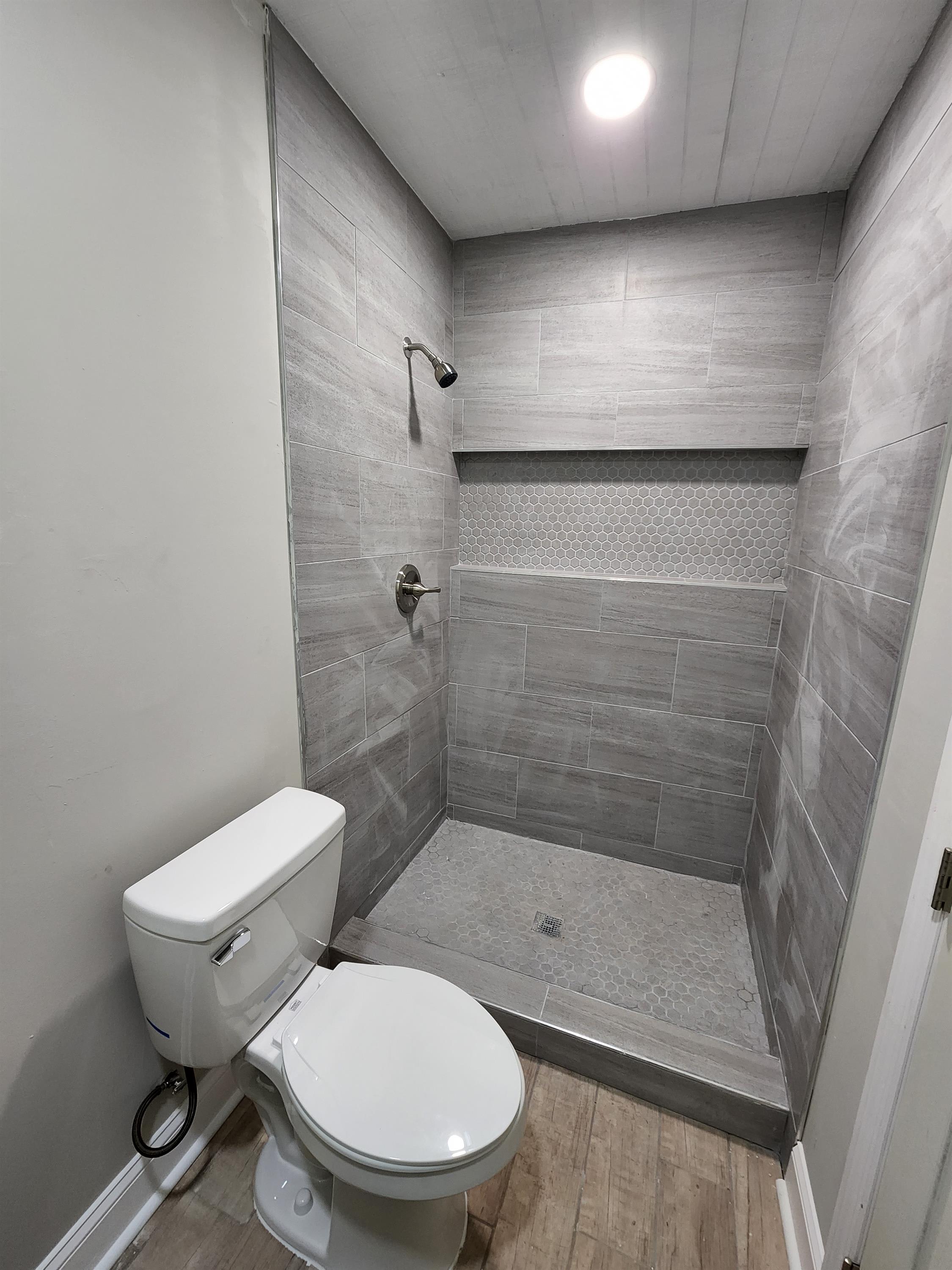 1177 Mohawk St – photo 3