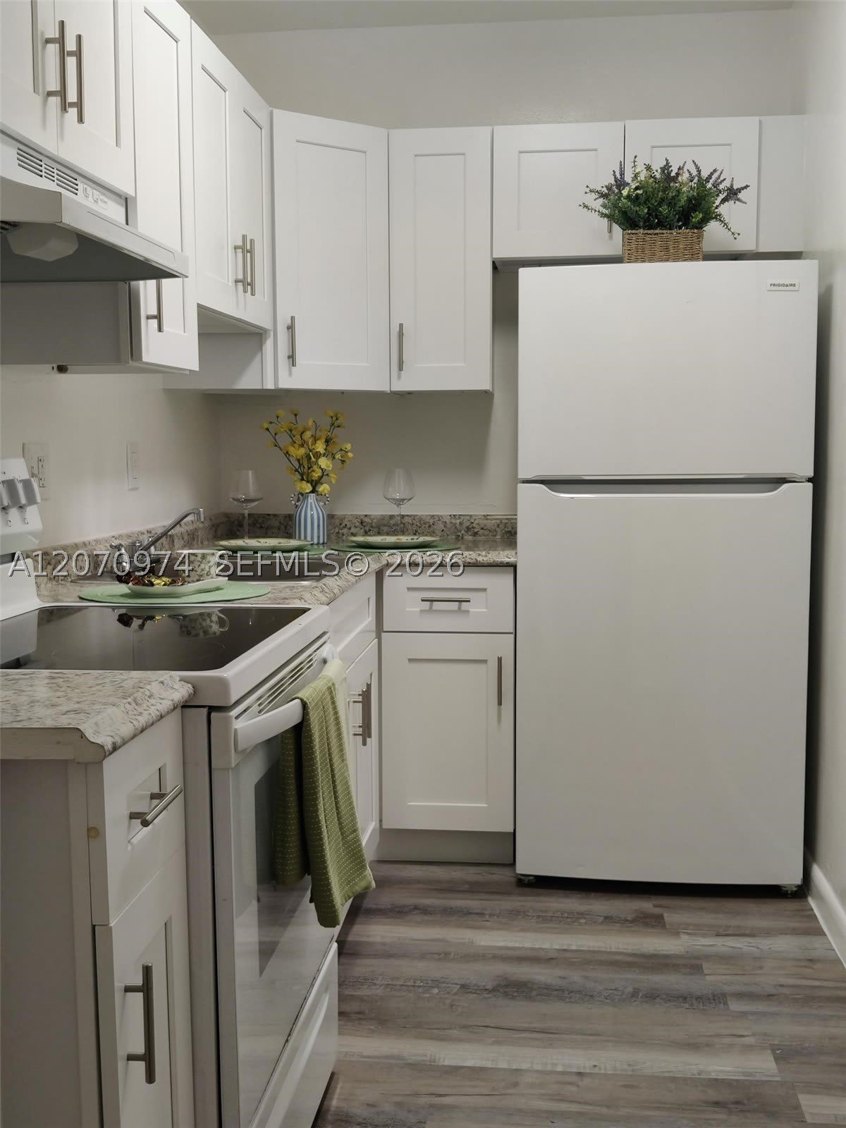 5950 NE 18th Ave – photo 1