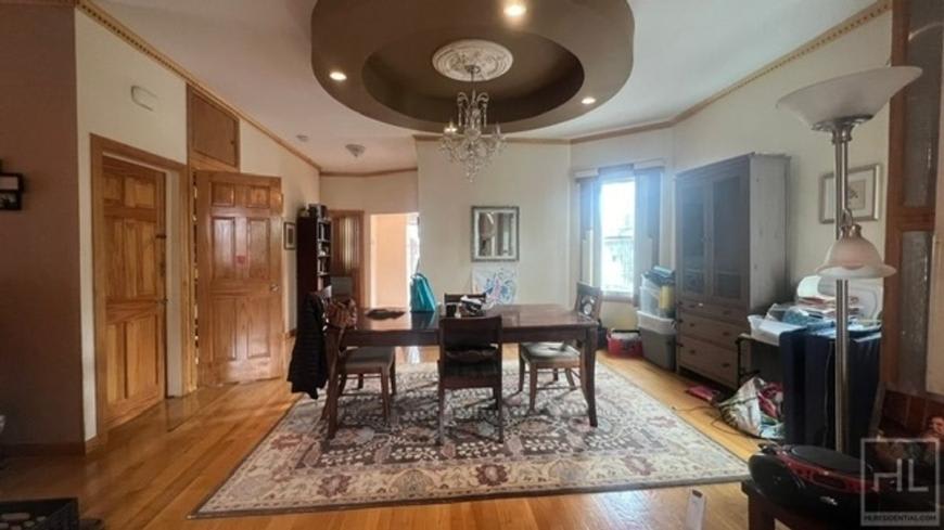 619 EAST 7 STREET – photo 3