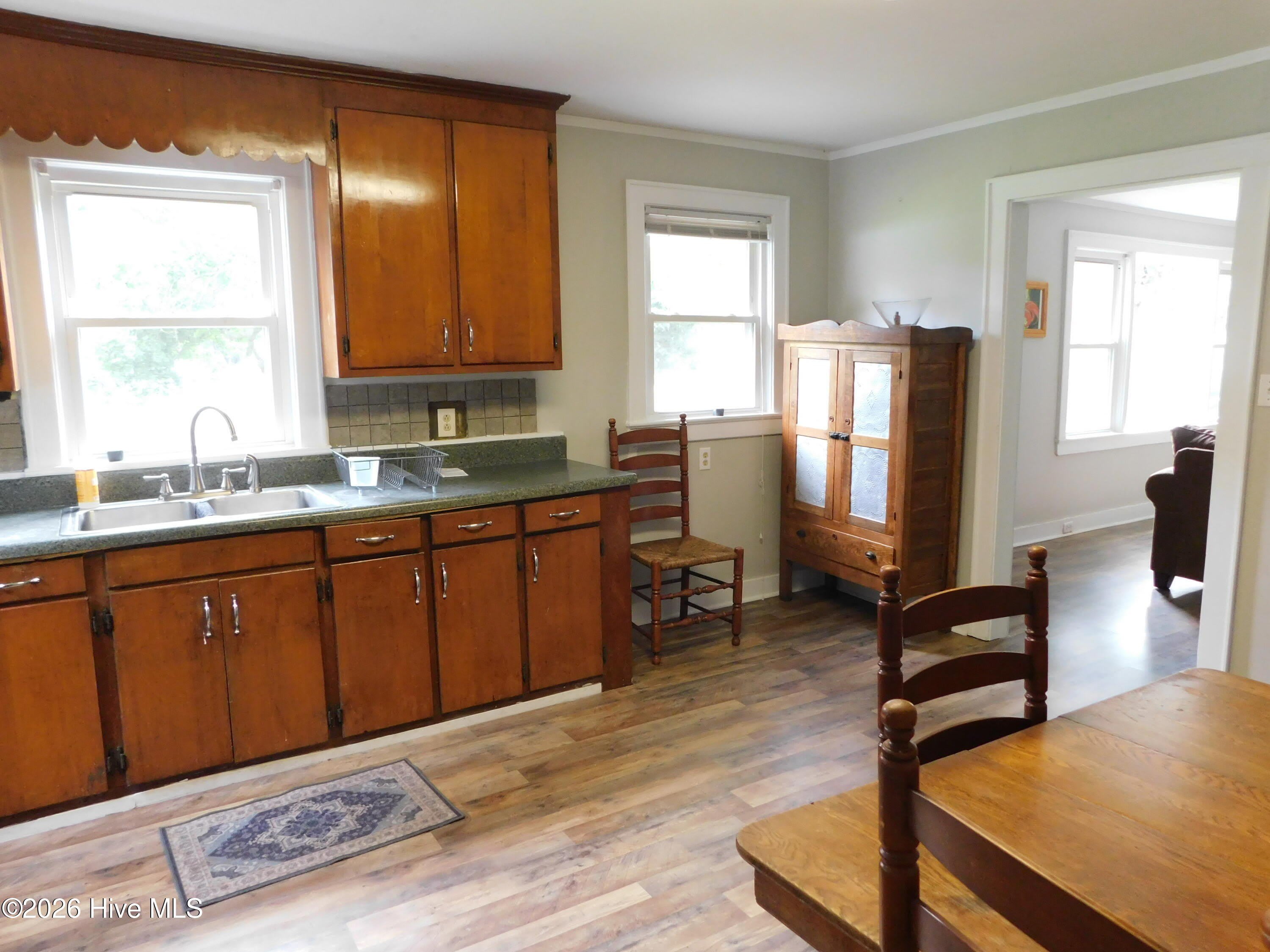 547 Pigott Road – photo 5