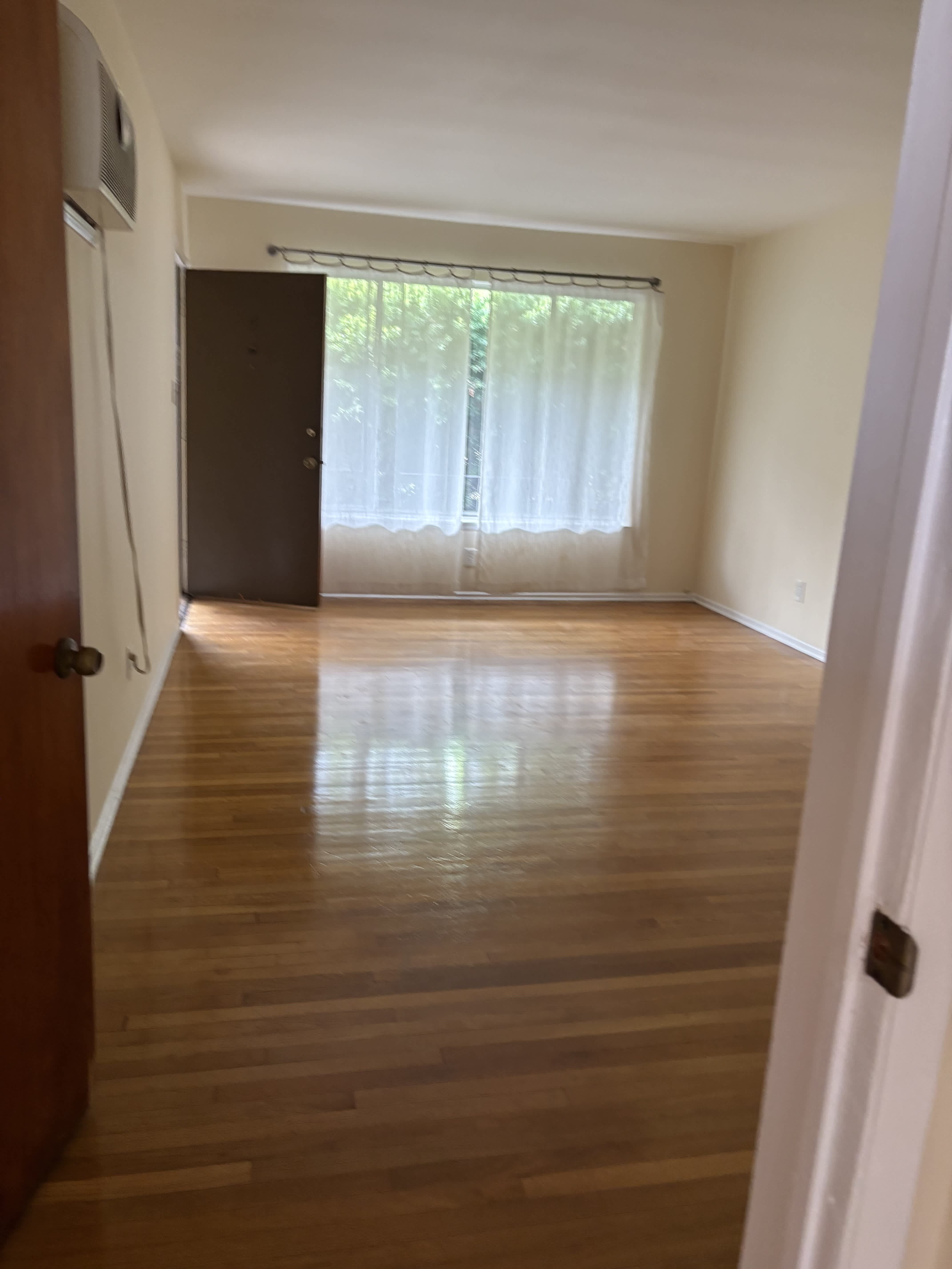 1477 South Holt Avenue – photo 5
