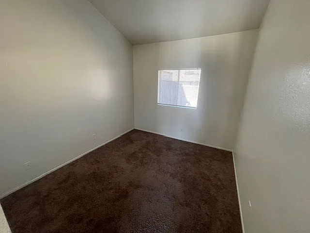 521 W D St Apt H – photo 5