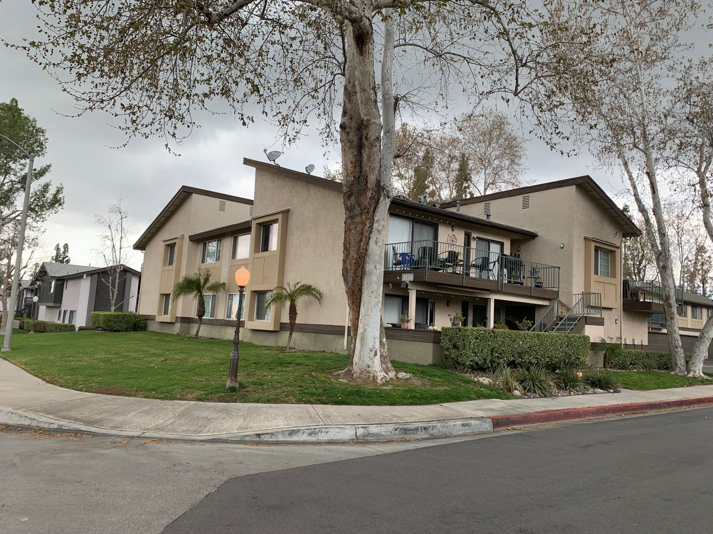 Move in Special ** Half off the 2nd month's rent – photo 3