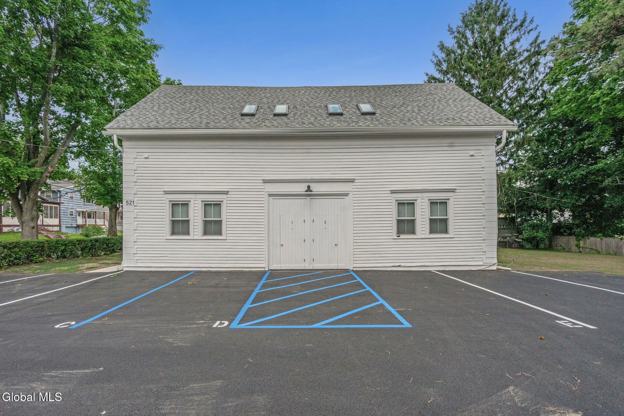 521 Warren Street – photo 2
