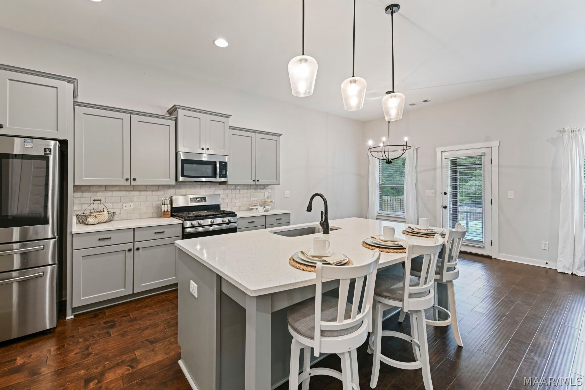 731 Hedgefield Way – photo 3