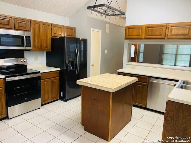 2538 Montebello – photo 4