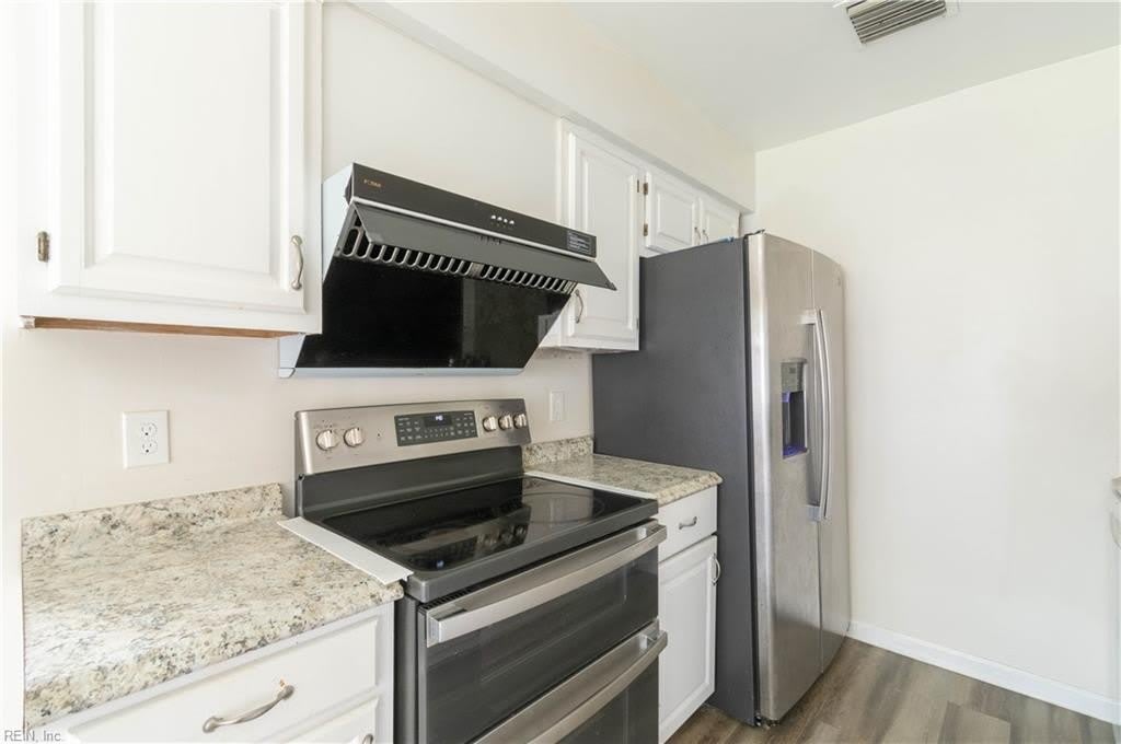1837 Gravenhurst Drive – photo 3