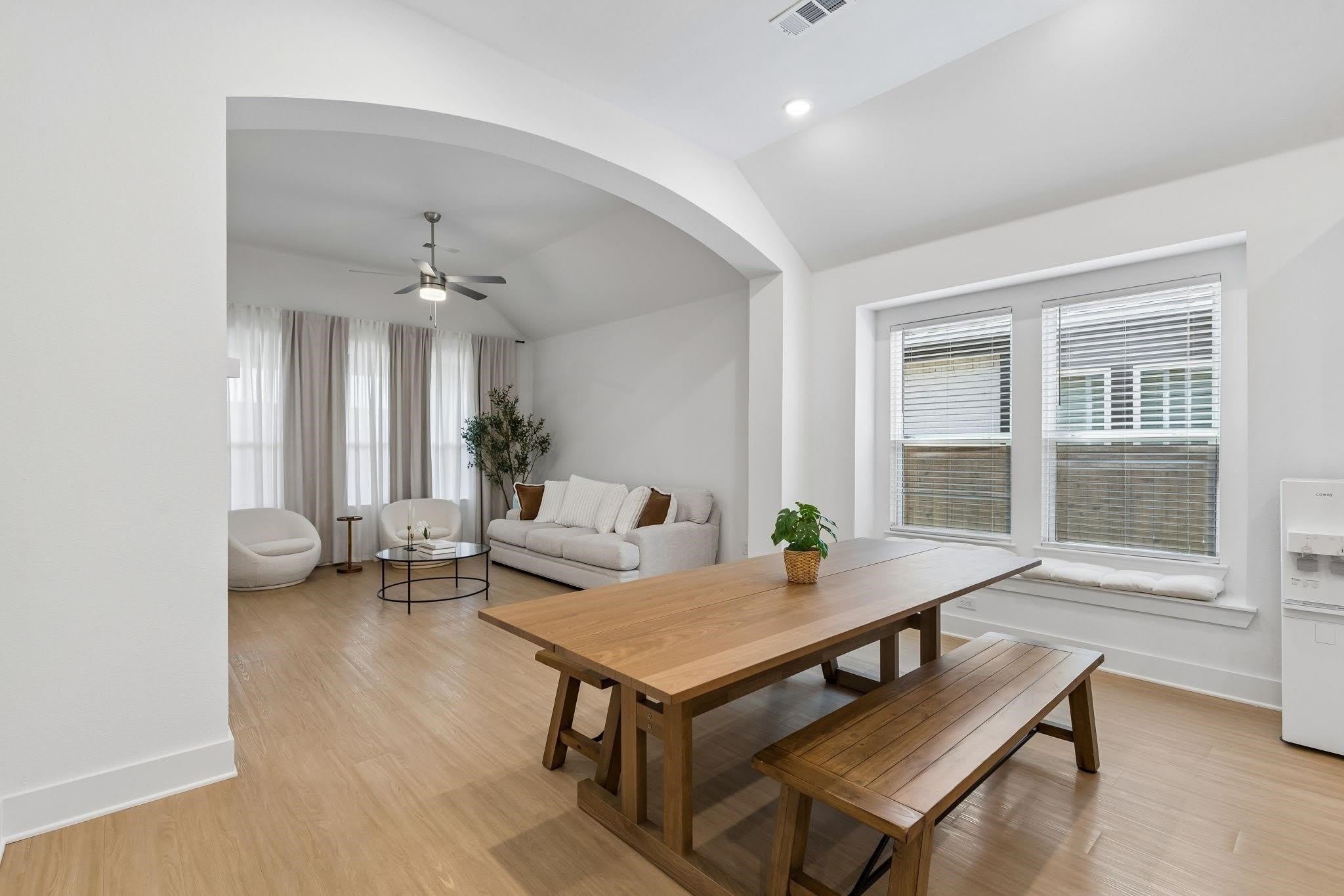 1613 Sandhill Lane – photo 3