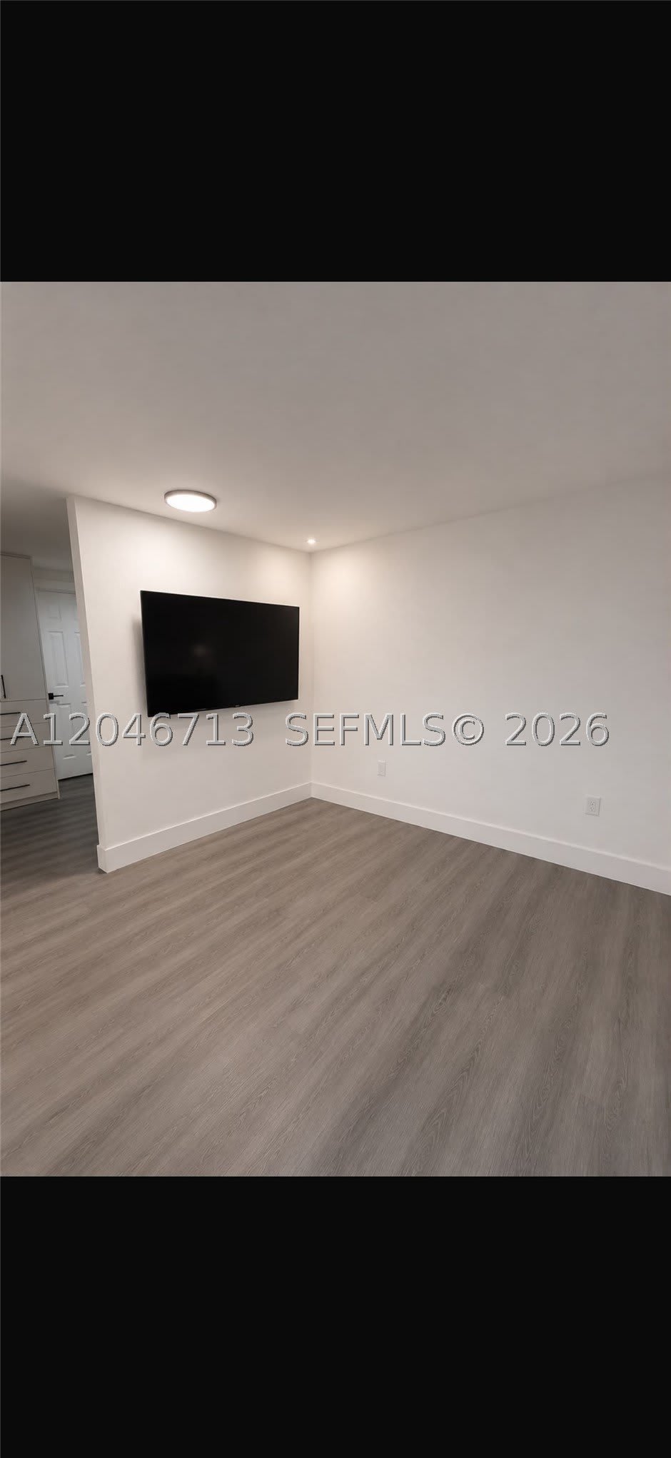 14321 Madison St – photo 5