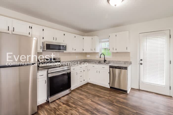 11709 East 30th Street South – photo 5