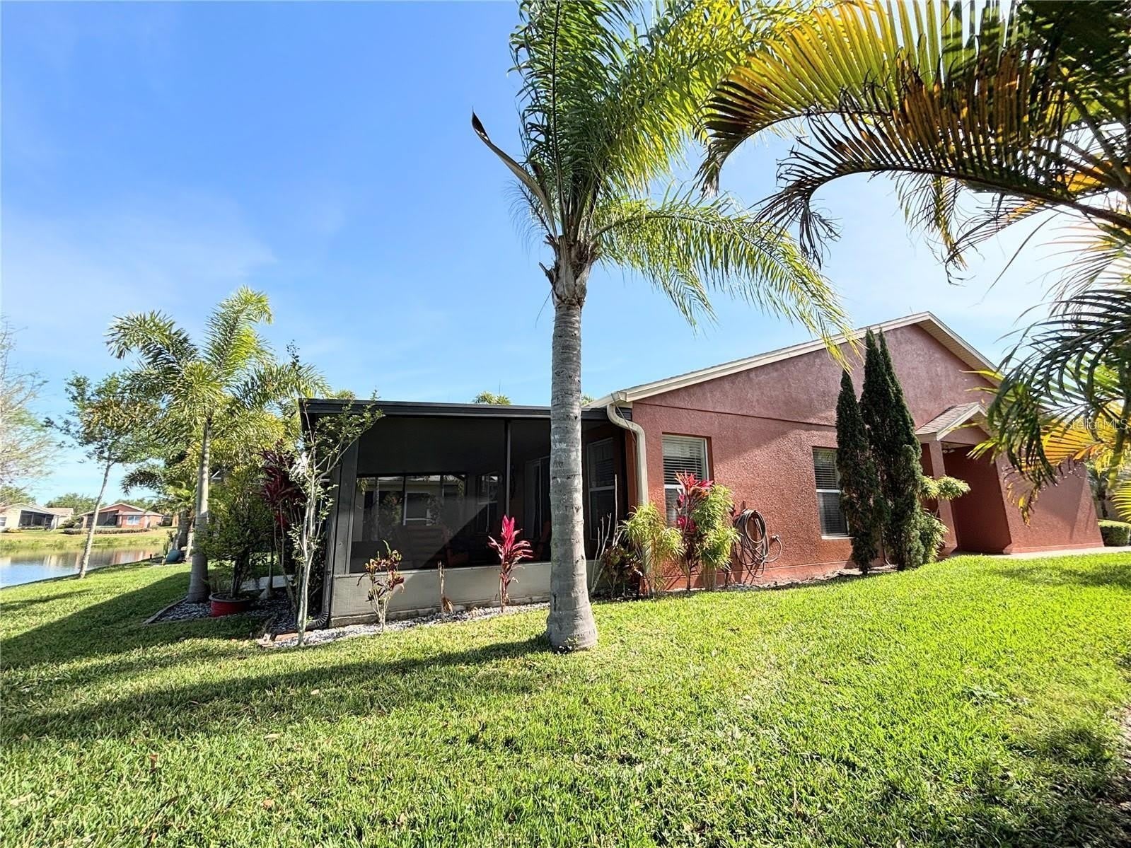 585 GRAND CANAL Drive – photo 2