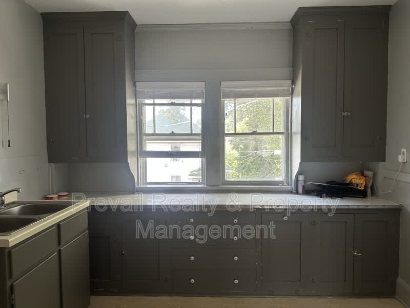 127 Regan Street – photo 4
