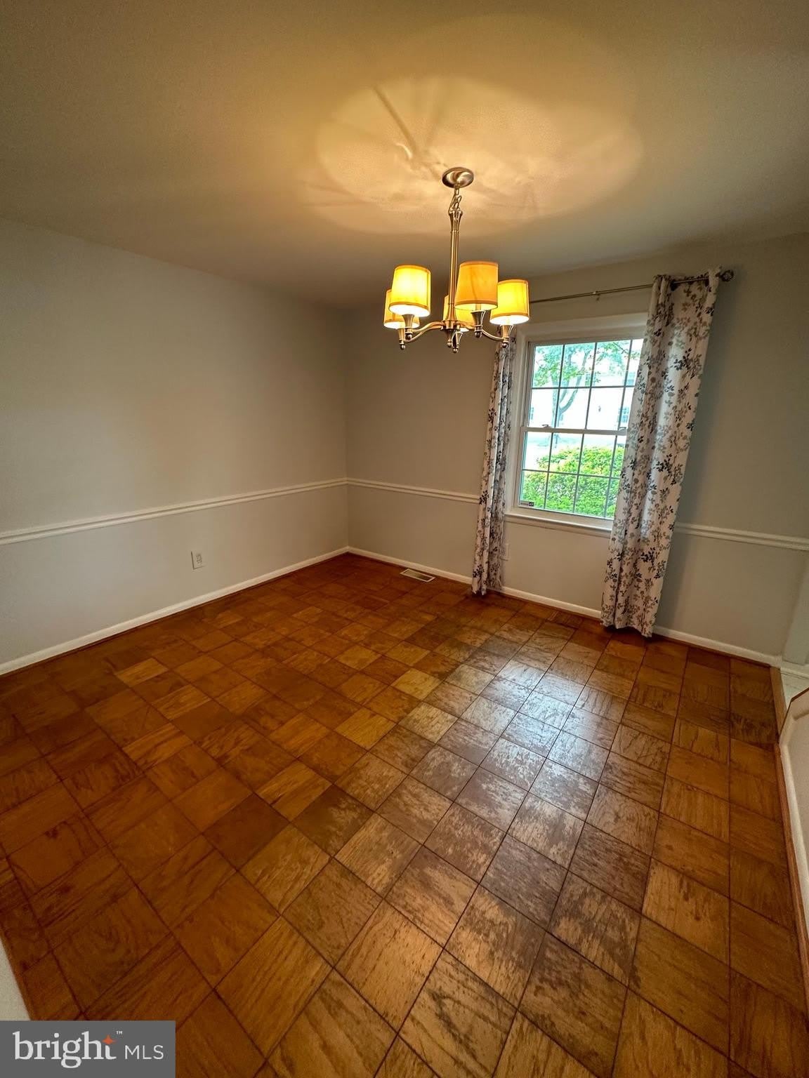 13524 ELLENDALE Drive – photo 3