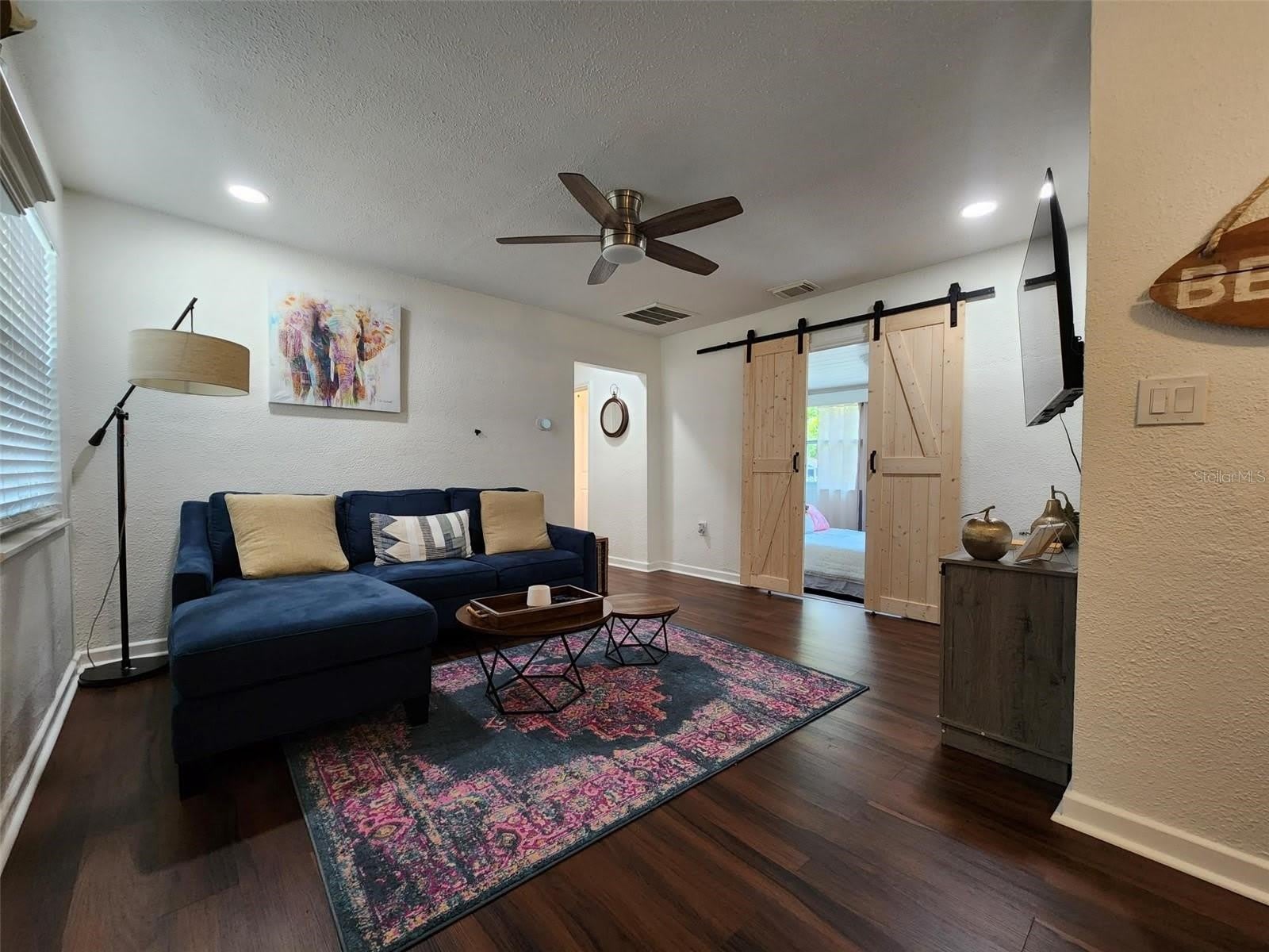 618 S CREST AVE – photo 5