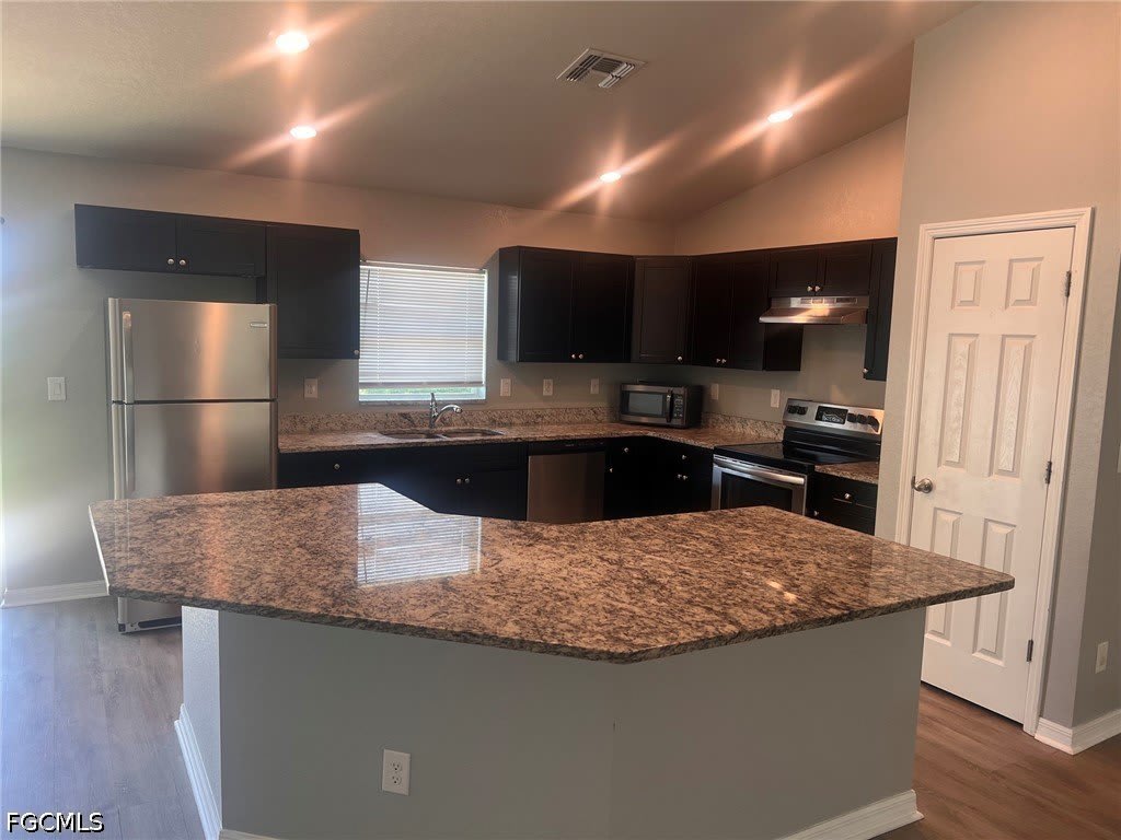 101 NW 25th Street – photo 2