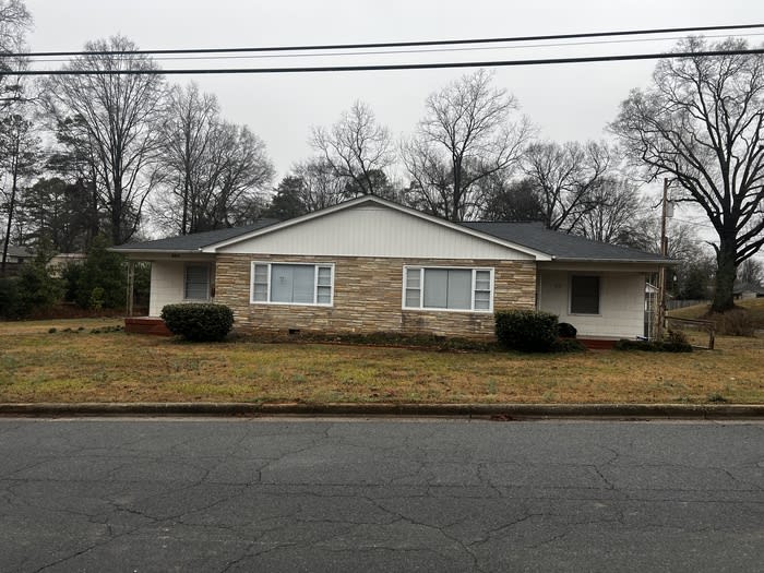1414 Kingsley Drive – photo 1