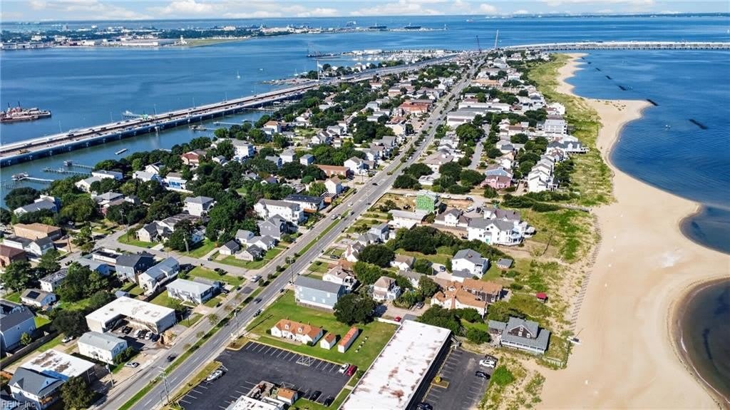 1057 W Ocean View Avenue – photo 2