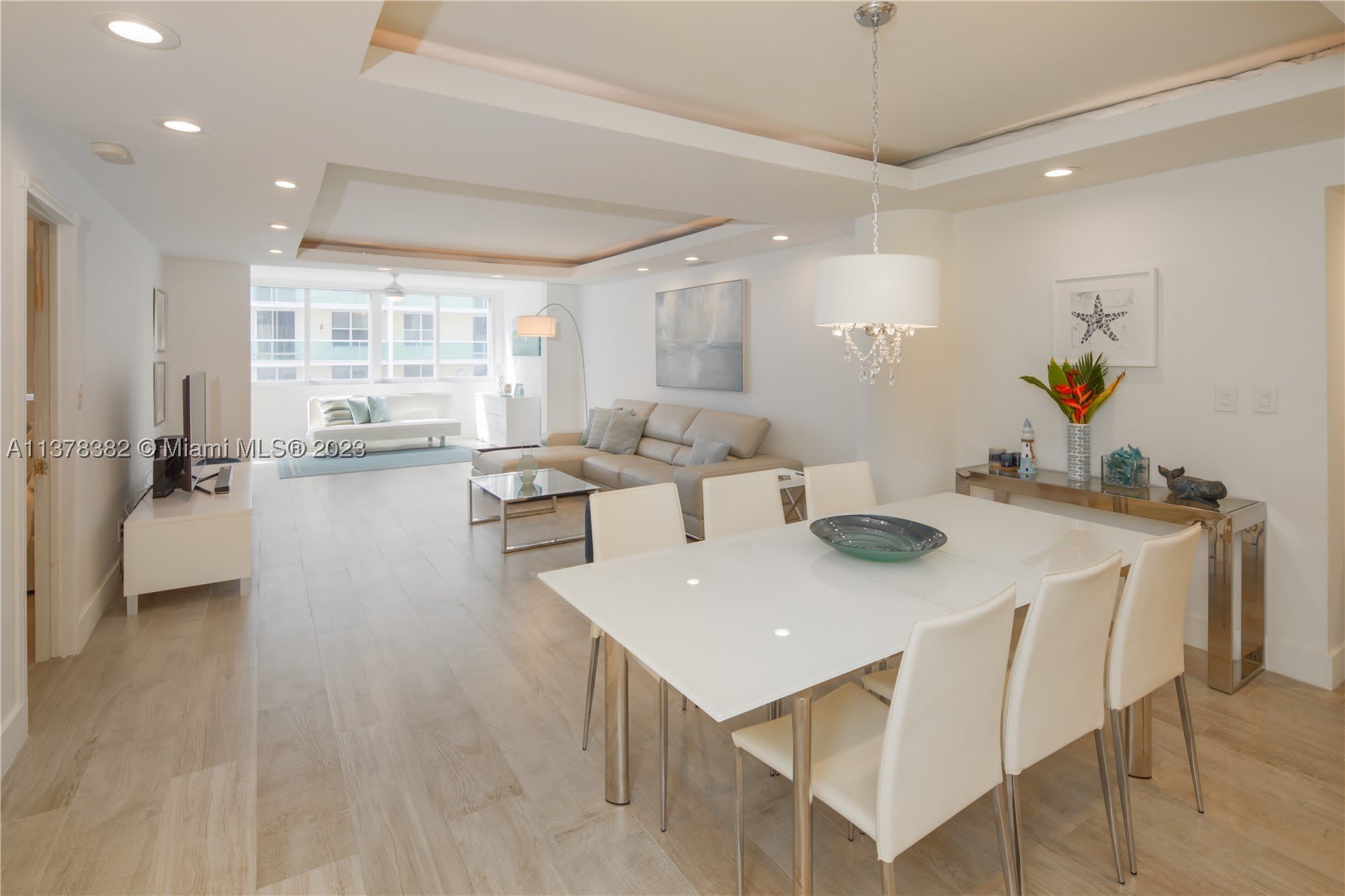 5005 Collins Ave – photo 1