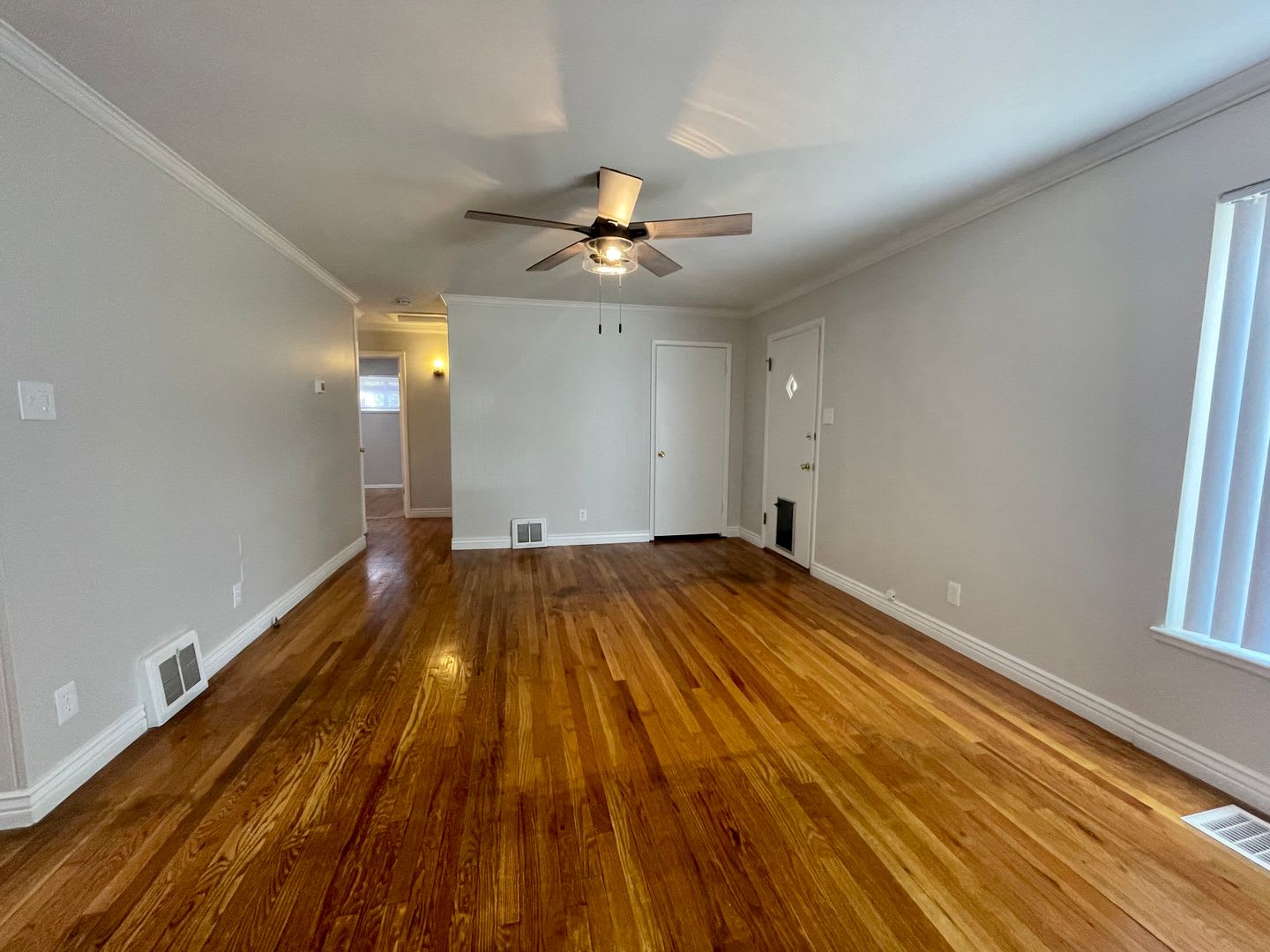 0 Deposit Option Charming Ranch Home In Virginia Village Timeless Elegance With Modern Upgrades – photo 2