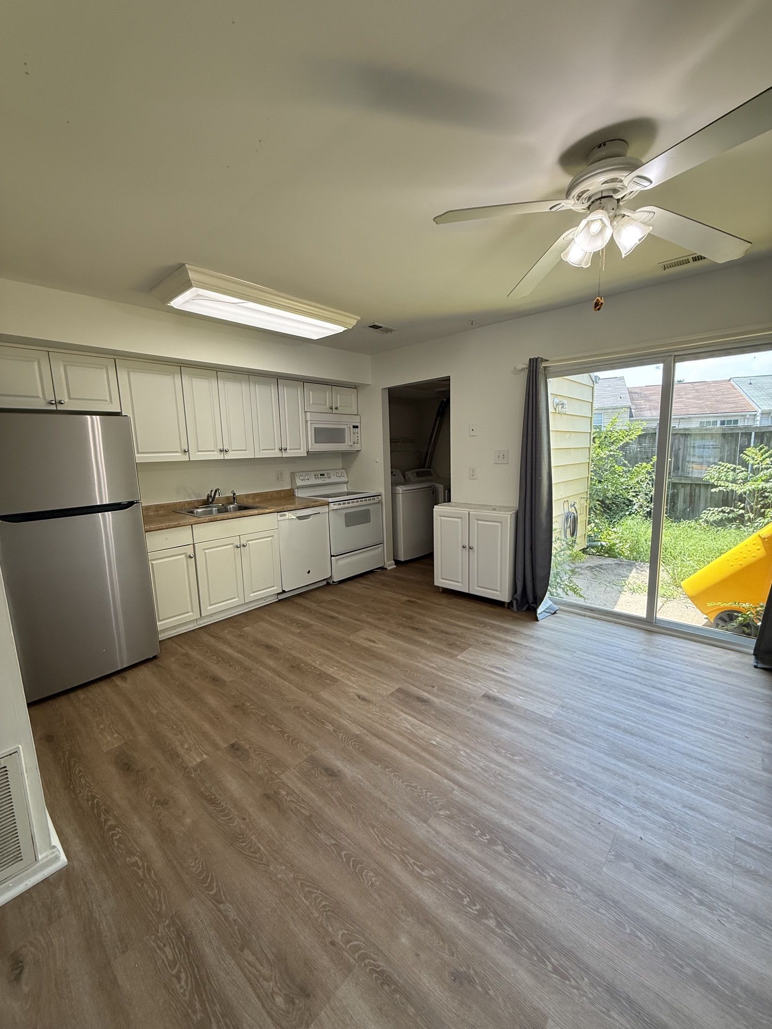 6407 Continental Dr – photo 2