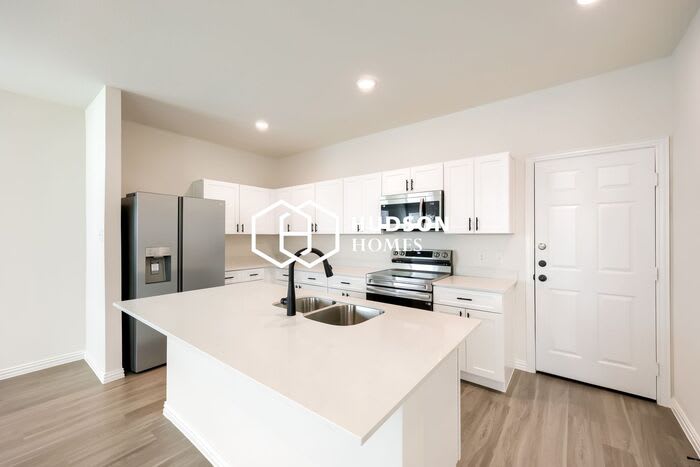 1605 Annabelle Street – photo 4