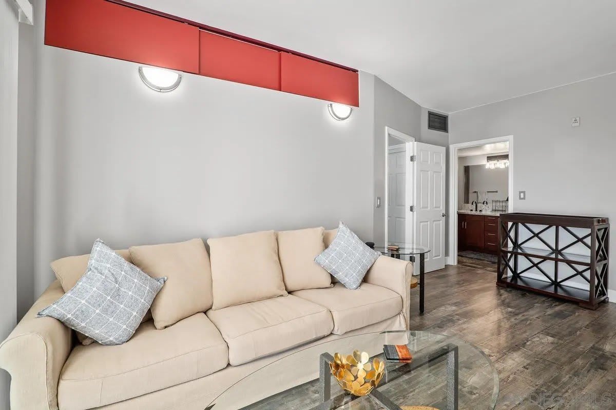 550 15th St – photo 5