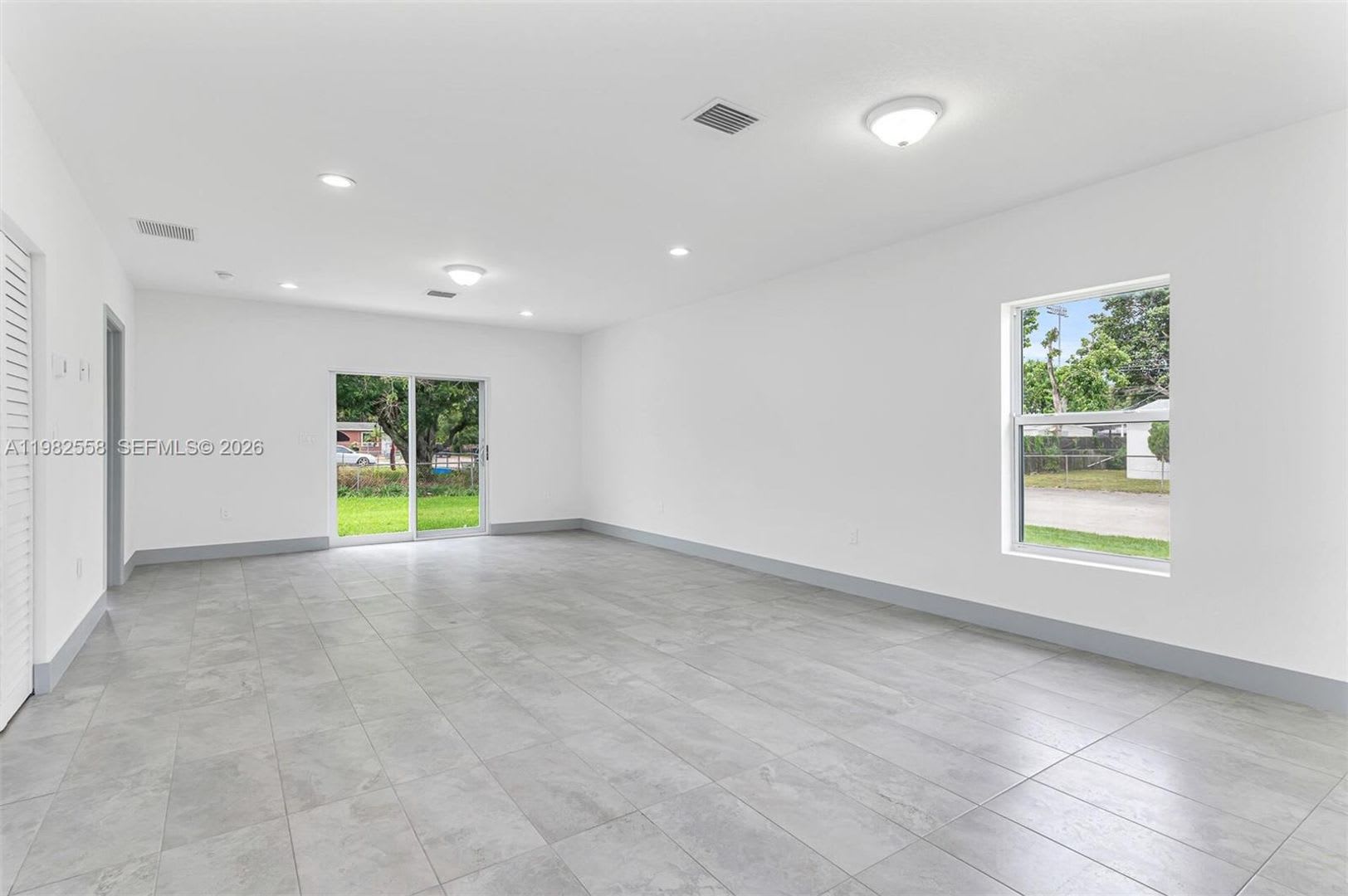 2360 NW 14th Street 0, Fort Lauderdale, FL 33311 – photo 2