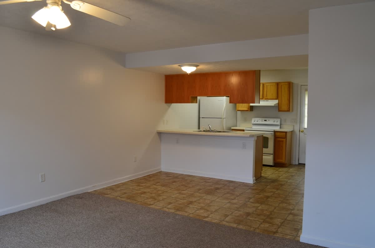 Charming Broadway Townhome – photo 3