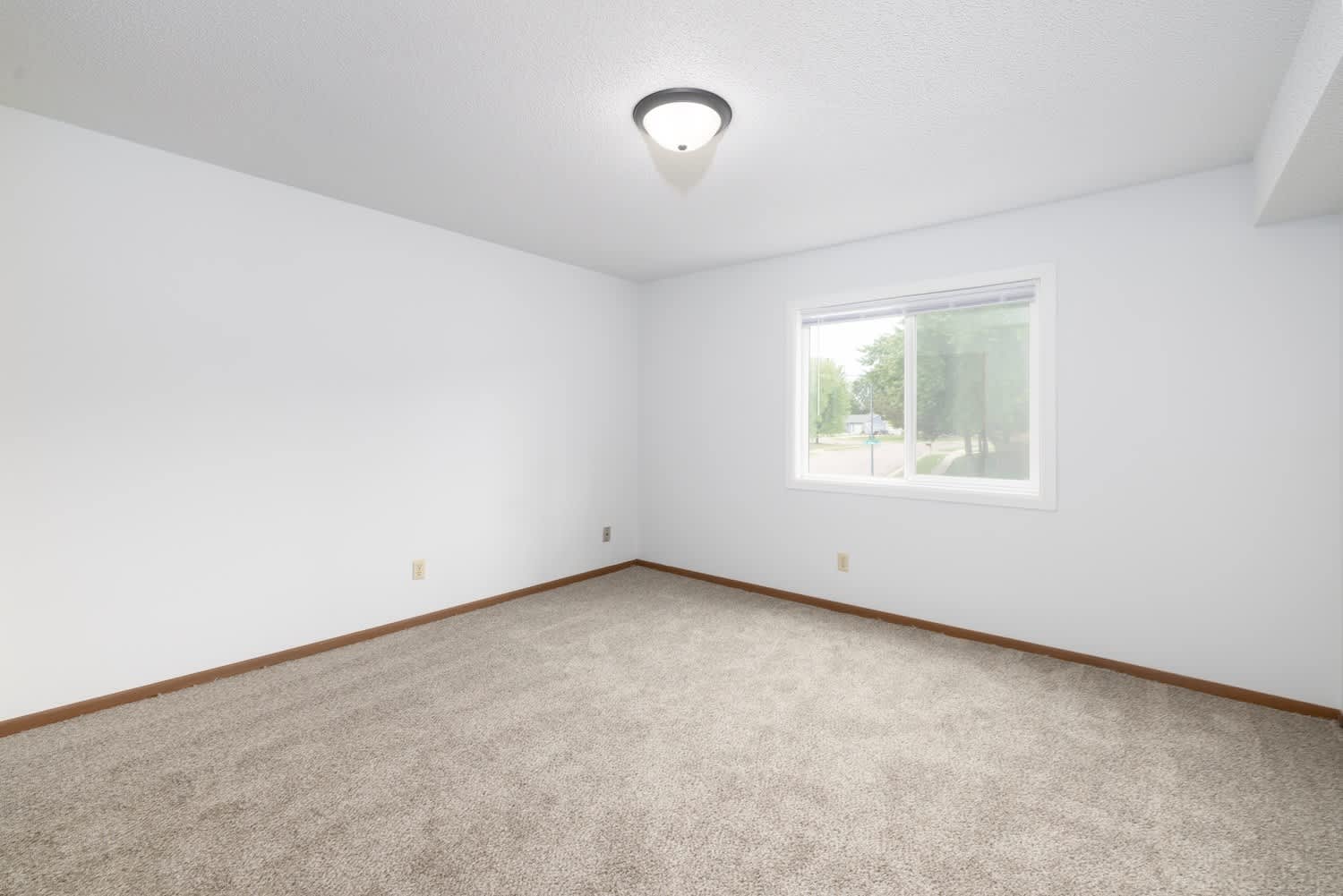 Windsor Heights Apartments – photo 5