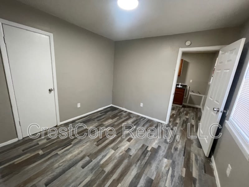 2859 Nathan Ave – photo 4