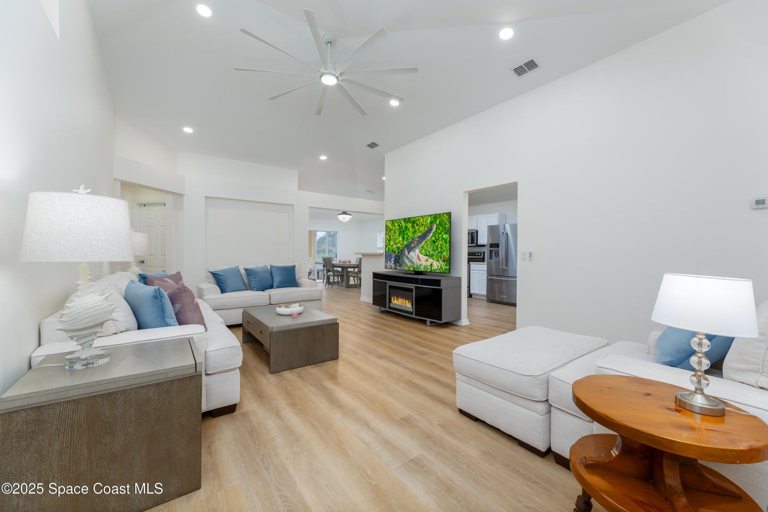 4540 Bellaluna Drive – photo 5