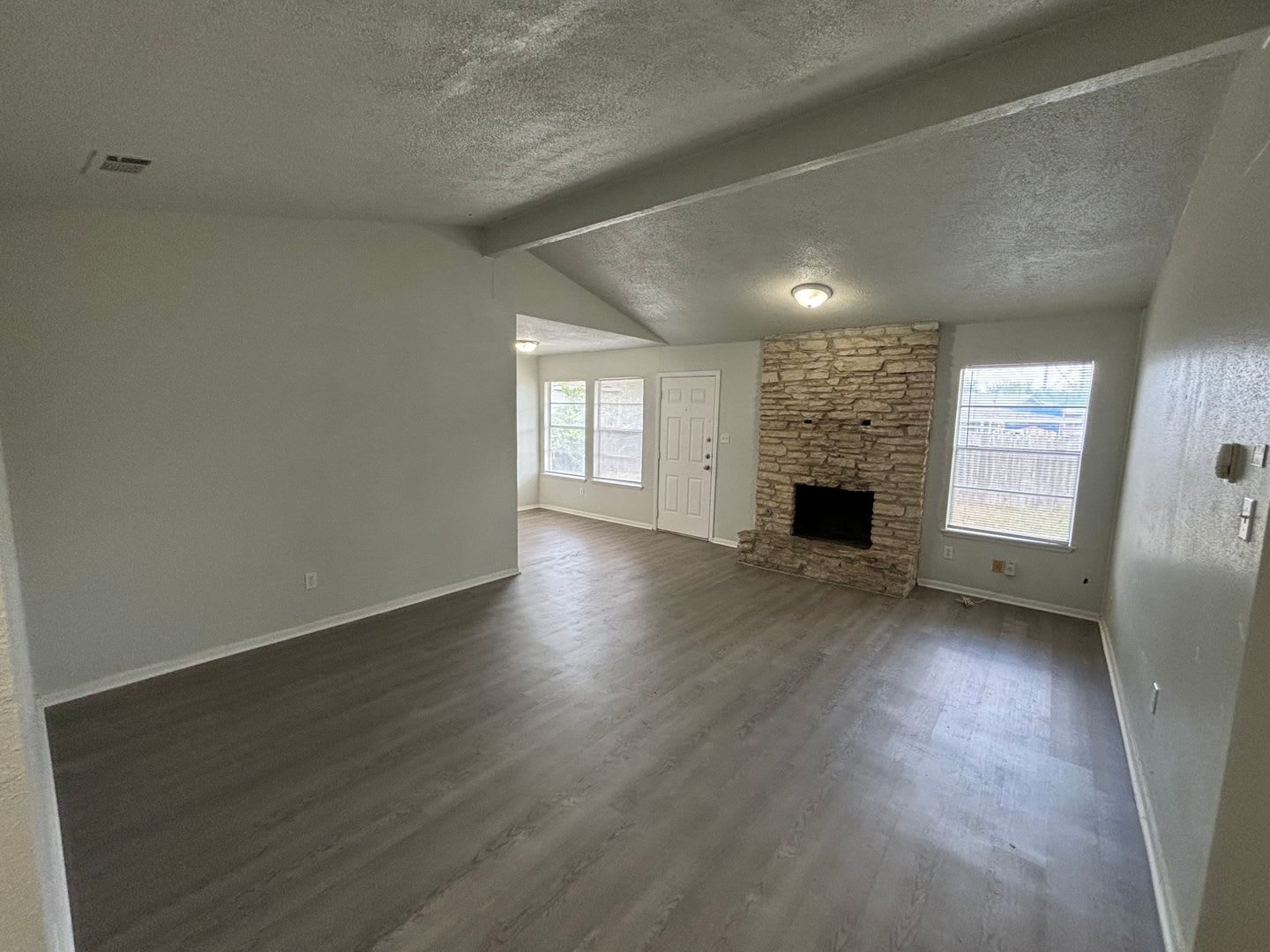 Cozy 3/2 in the Heart of South Austin! – photo 2