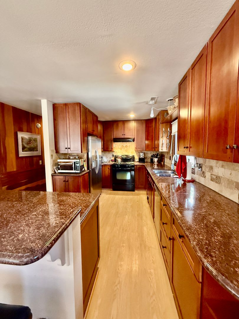 Furnished 3BD/2BA Near Eagle Lodge – photo 4