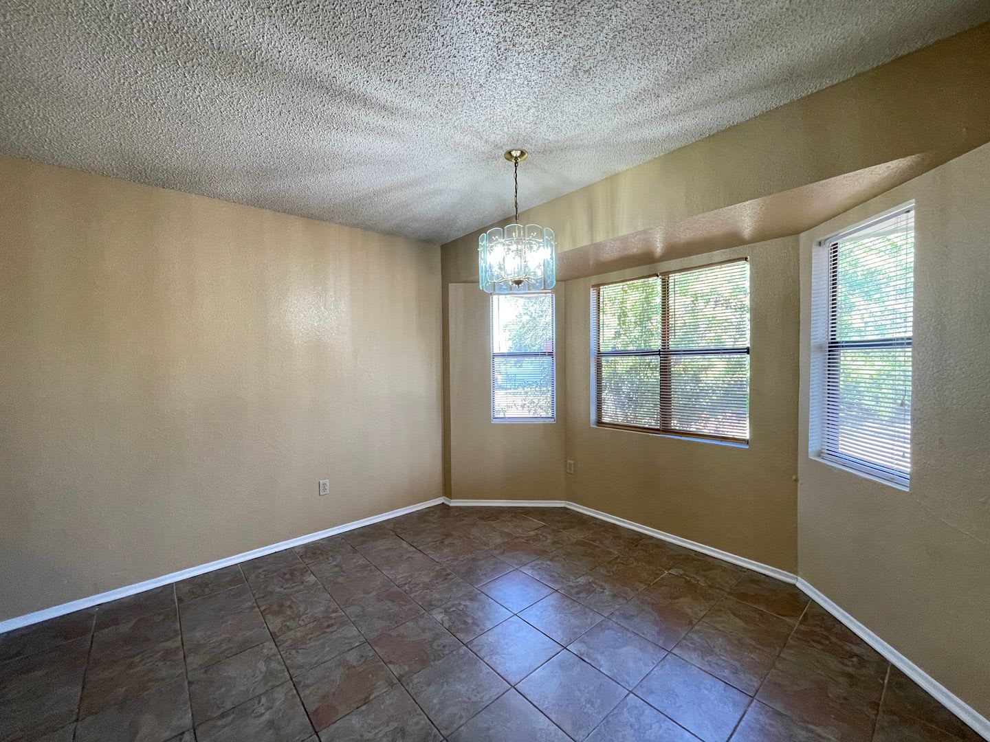 4-Bedroom House for Rent in Killeen – photo 4