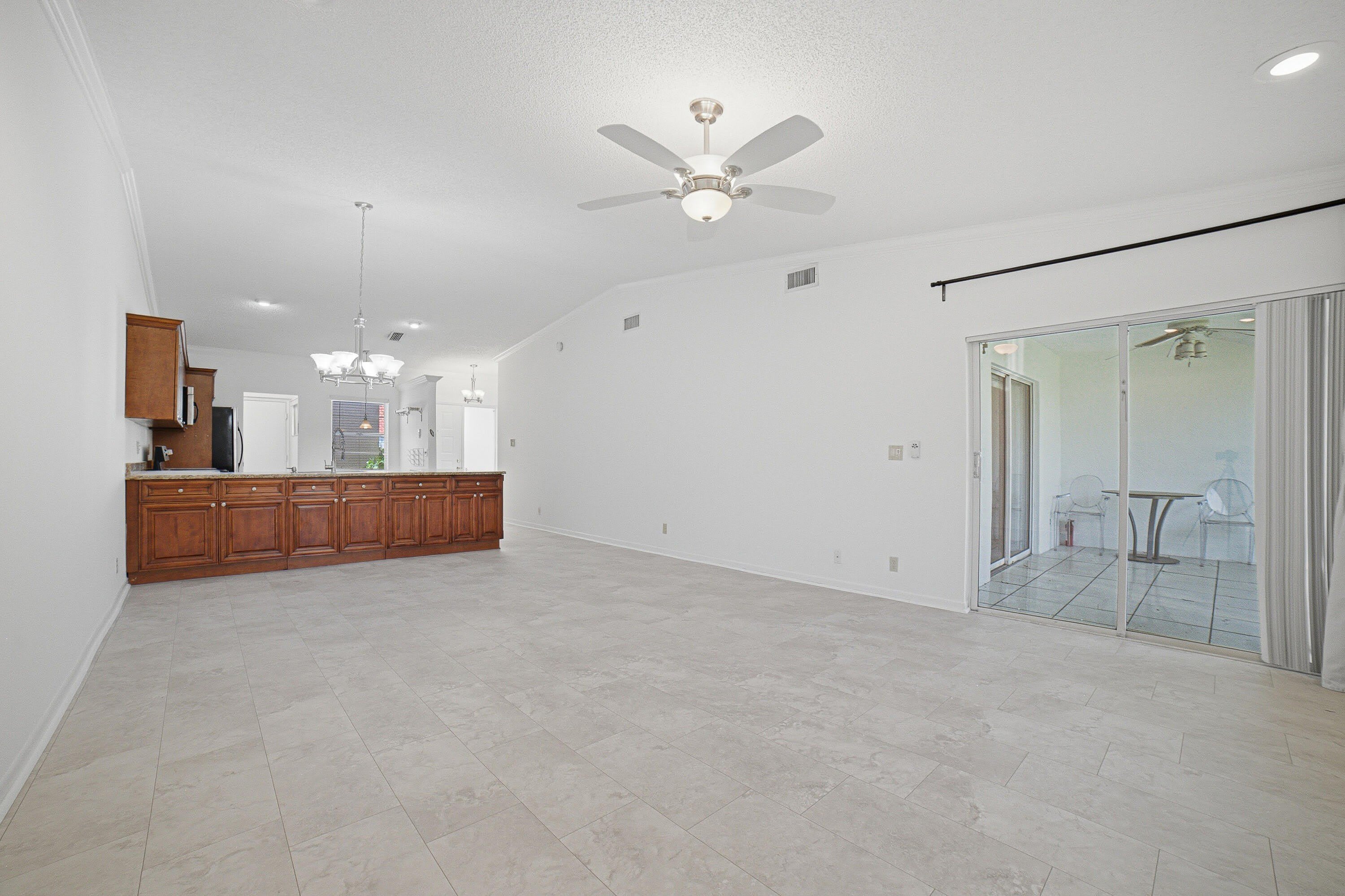 6070 SUNNY MANOR Court – photo 3