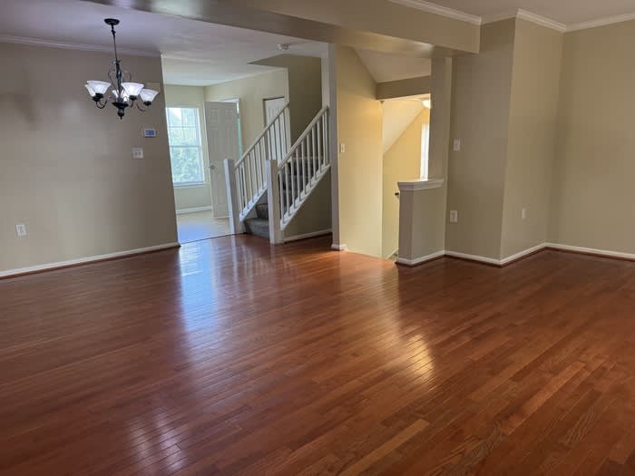 1323 Hampshire Drive – photo 5