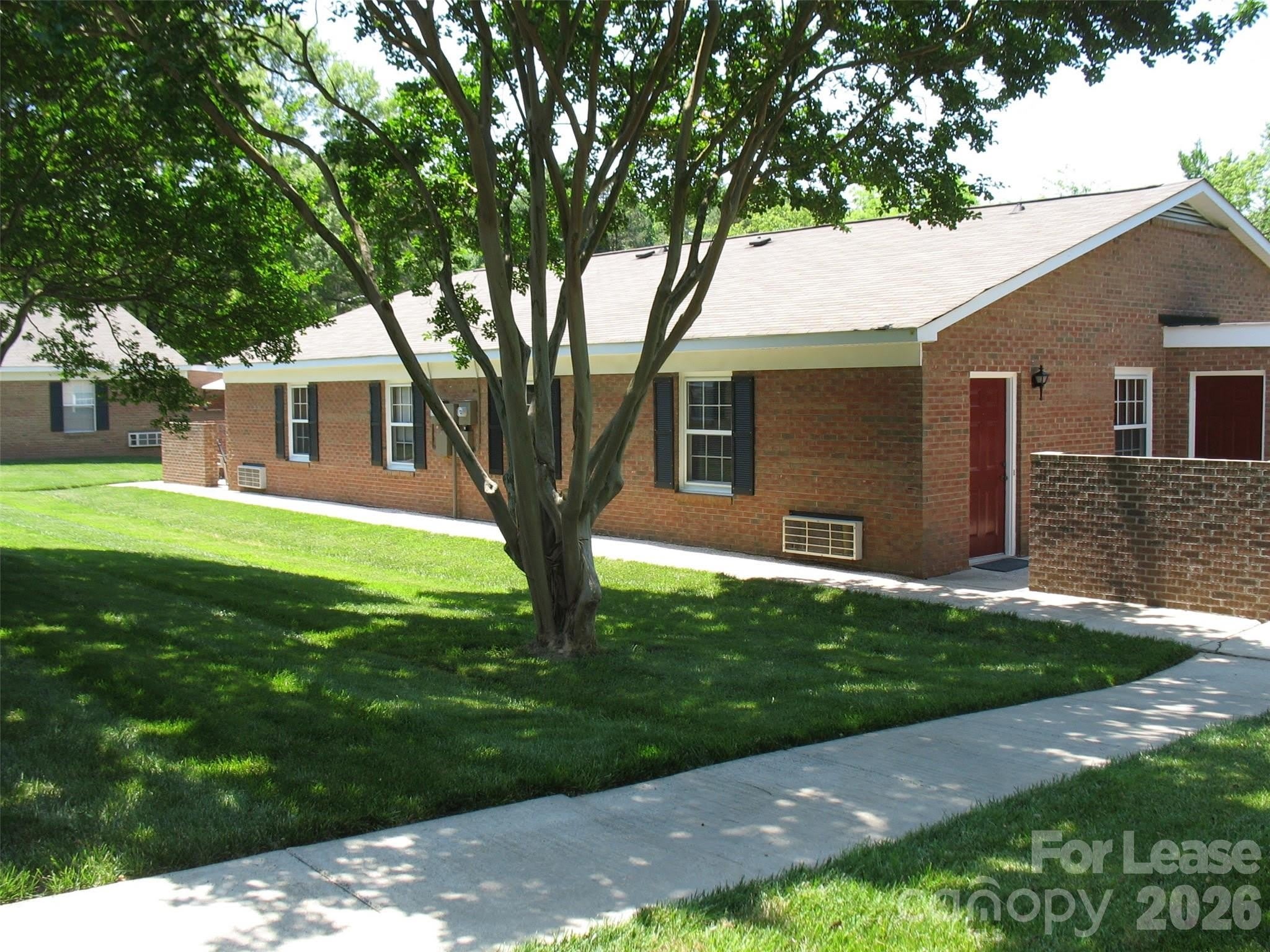 1306 Lomax Avenue – photo 1