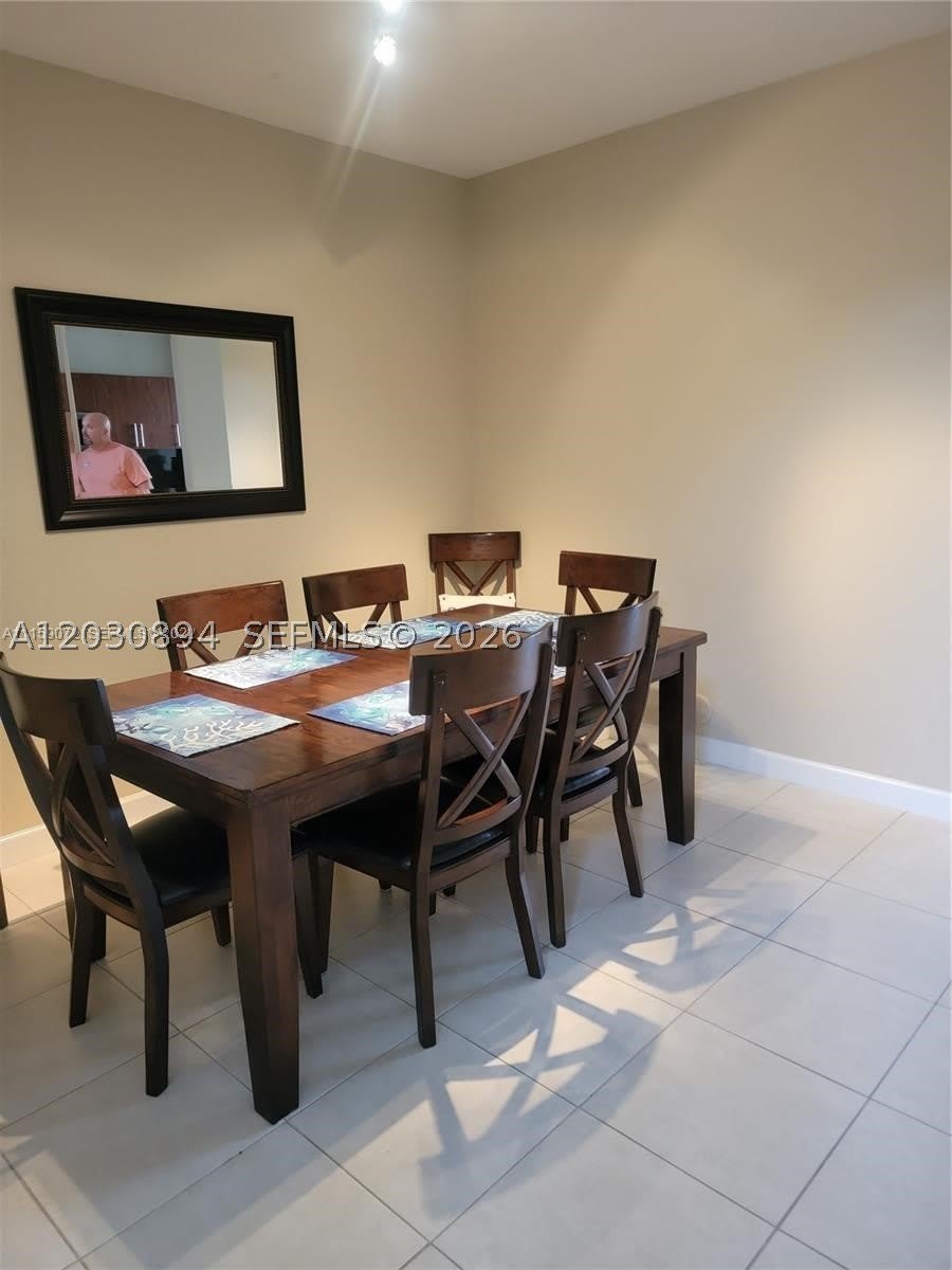 2407 SE 14th St – photo 2