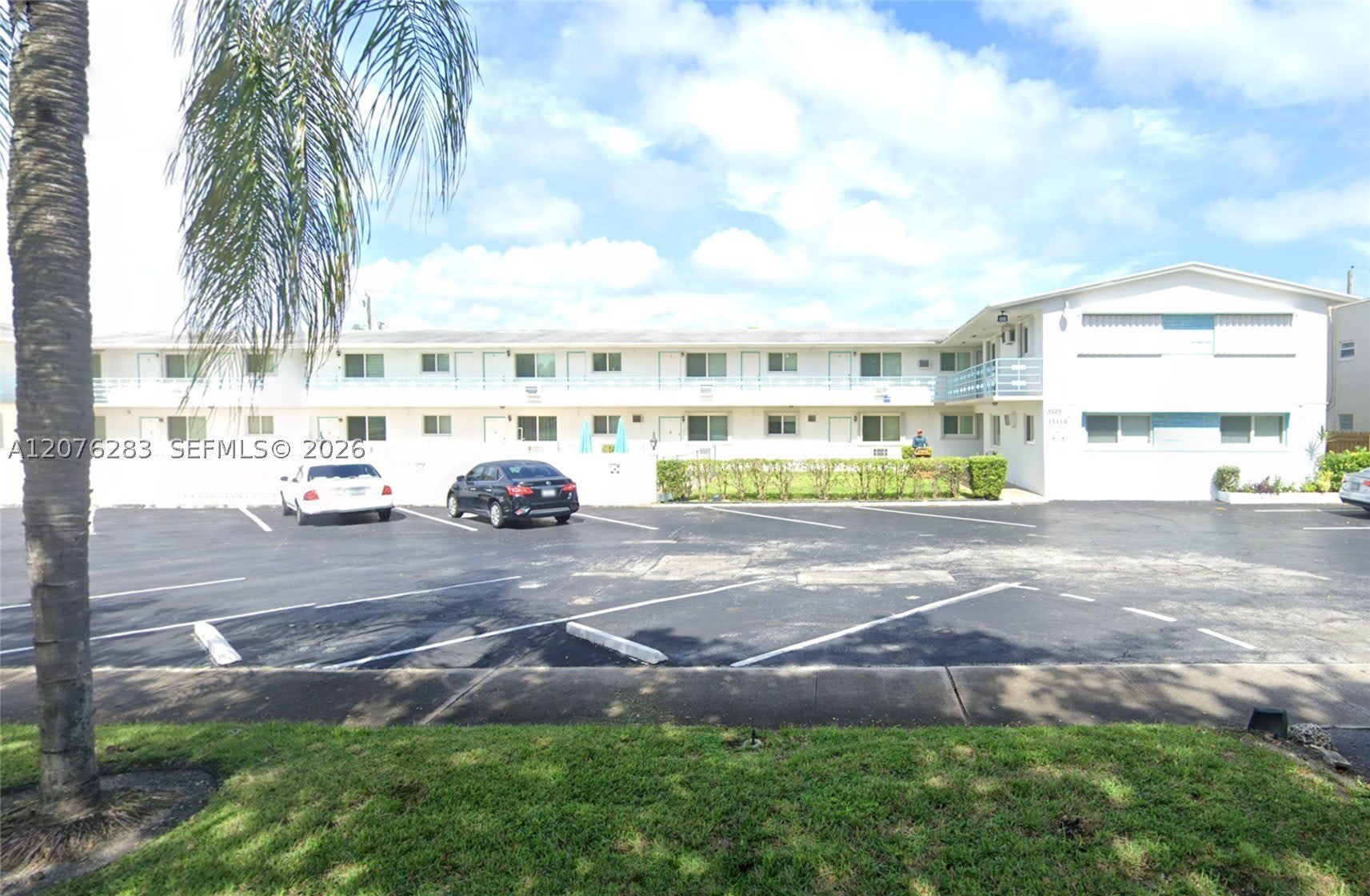 3525 Tyler St – photo 1