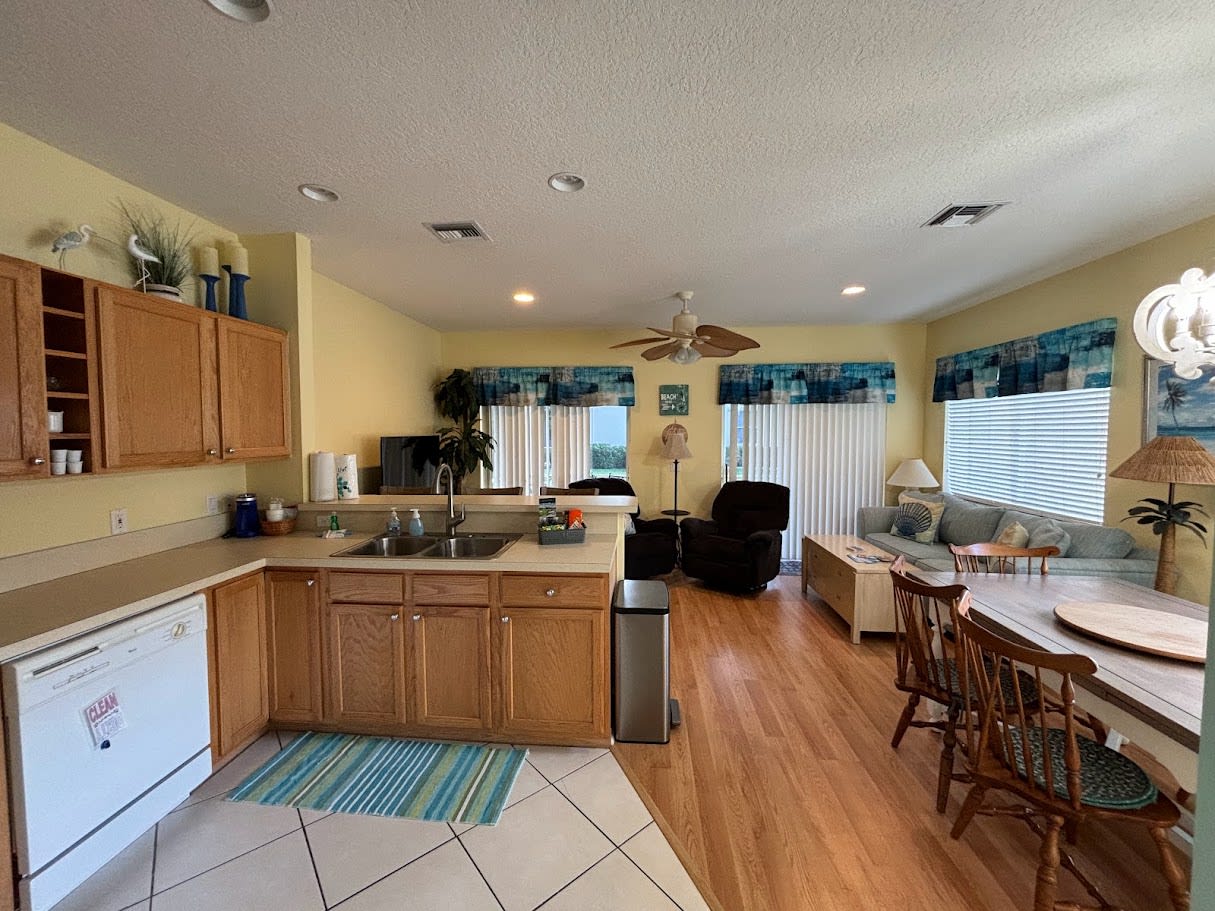 8423 Mulligan Cir – photo 2