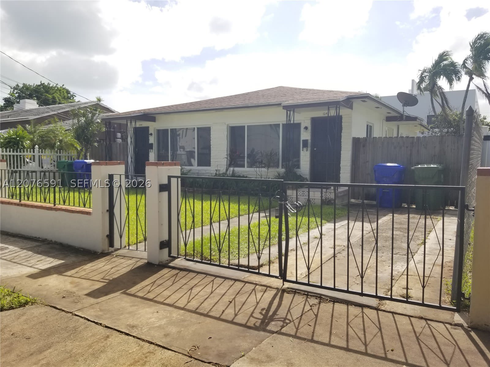 1240 SW 22nd Ter – photo 3