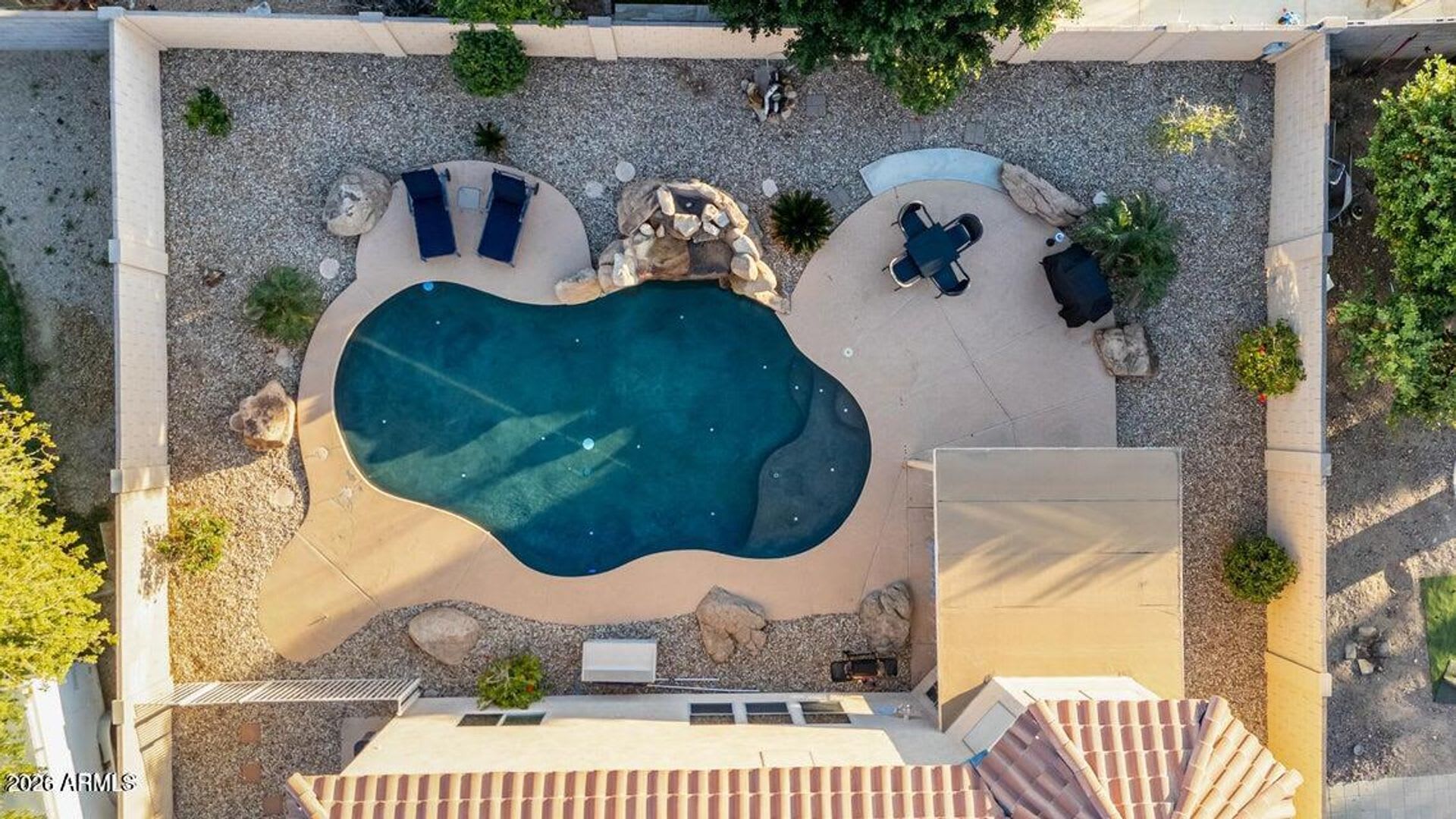 Beautifully remodeled 4 bedroom home! – photo 2