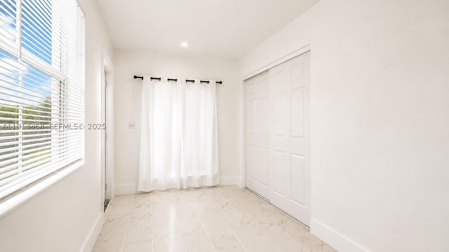6950 NW 8th Ave – photo 5