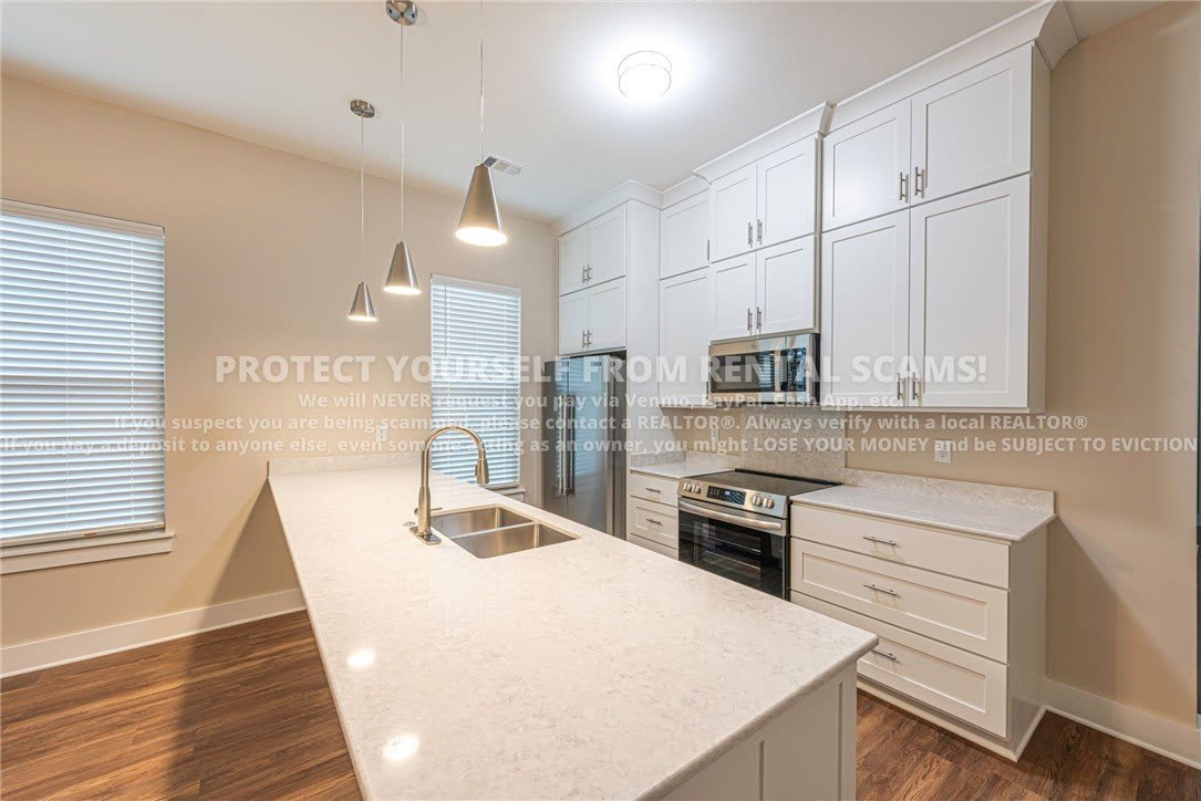 874 S Hill Avenue – photo 5