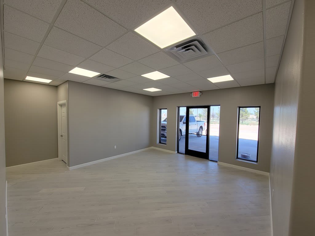 3745 N Slator Ave – photo 3