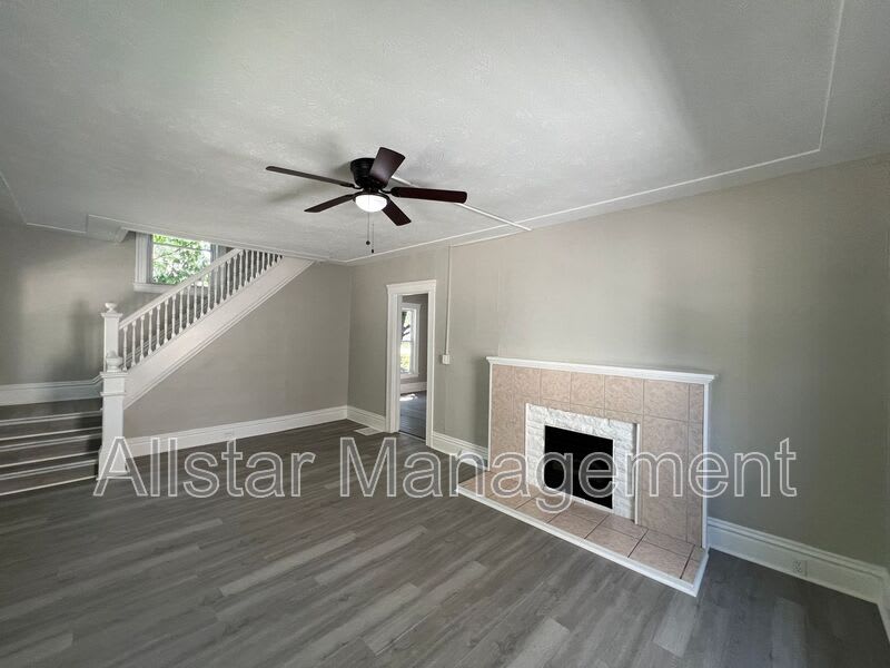 915 East Avenue – photo 3