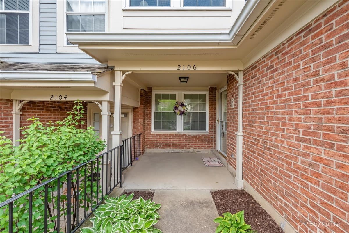 2106 Glasgow Ct – photo 2