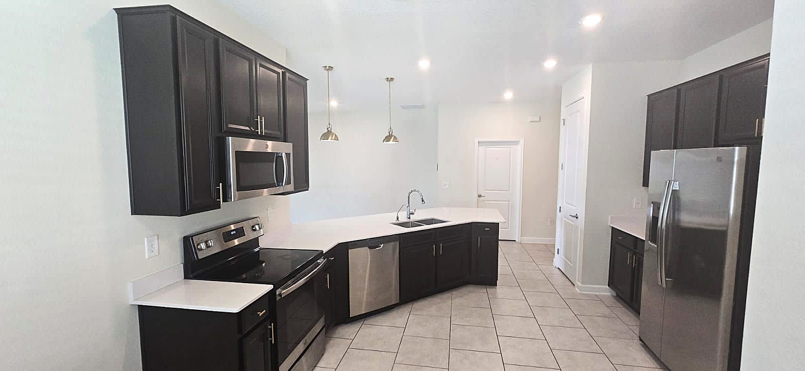 212 Bergamot Loop – photo 4