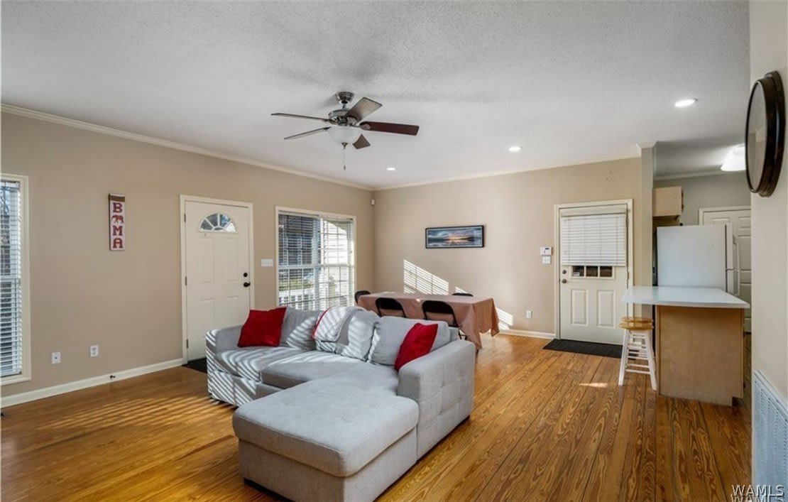 16 Beverly Heights – photo 5
