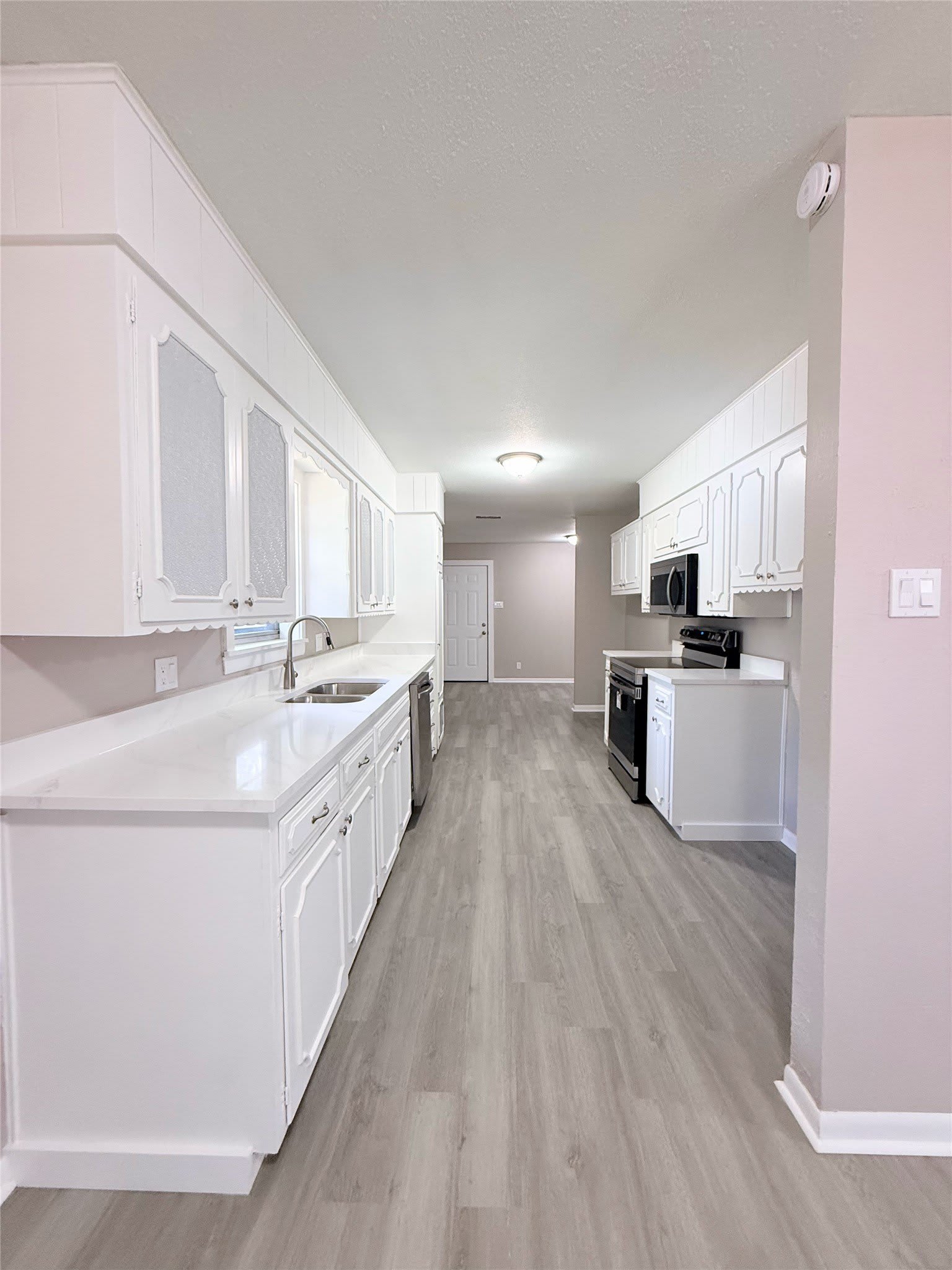 1228 Oak Drive – photo 4